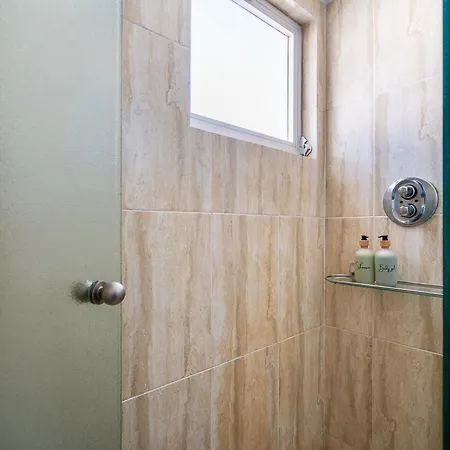 Luxe Penthouse, Bbq, Hot Spa, Games, Ocean View - By Seareen Αλμπουφέιρα