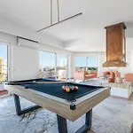 Apartman Luxe Penthouse, Bbq, Jacuzzi, Games, Ocean View, Oura 2-Min Walk - By Seareen