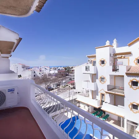 Luxe Penthouse, Bbq, Hot Spa, Games, Ocean View - By Seareen * Albufeira
