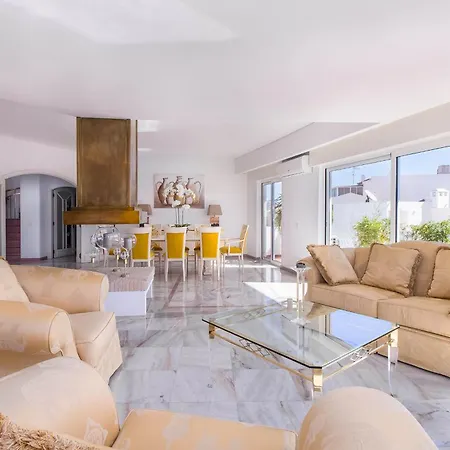 Luxe Penthouse, Bbq, Hot Spa, Games, Ocean View - By Seareen * Albufeira
