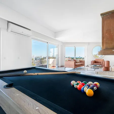 Luxe Penthouse, Bbq, Jacuzzi, Games, Ocean View, Oura 2-min Walk - By Seareen Διαμέρισμα *