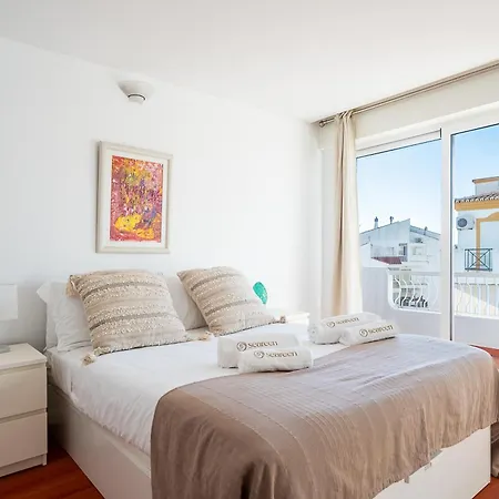 Luxe Penthouse, Bbq, Jacuzzi, Games, Ocean View, Oura 2-min Walk - By Seareen * 阿尔布费拉