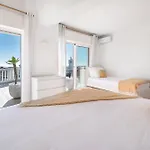 Apartment Luxe Penthouse, Bbq, Jacuzzi, Games, Ocean View, Oura 2-min Walk - By Seareen