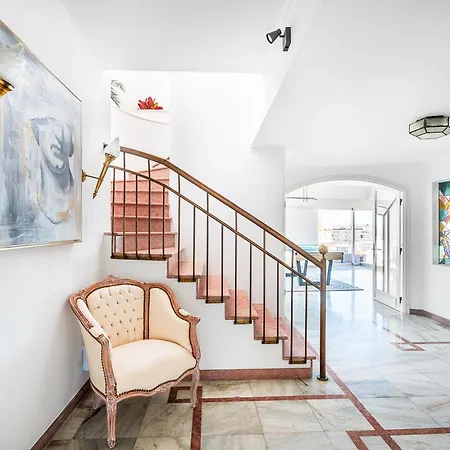 Apartment Luxe Penthouse, Bbq, Jacuzzi, Games, Ocean View, Oura 2-min Walk - By Seareen