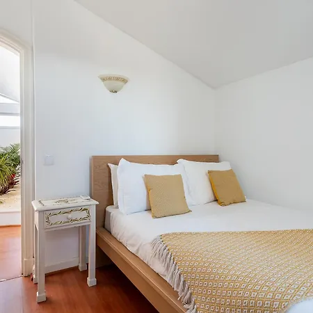 Apartament Luxe Penthouse, Bbq, Jacuzzi, Games, Ocean View, Oura 2-min Walk - By Seareen Albufeira