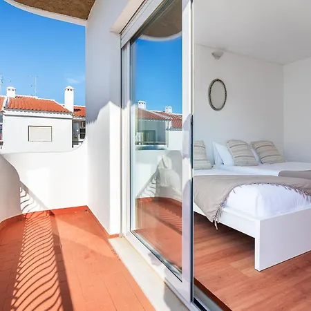 Luxe Penthouse, Bbq, Jacuzzi, Games, Ocean View, Oura 2-min Walk - By Seareen Apartment *